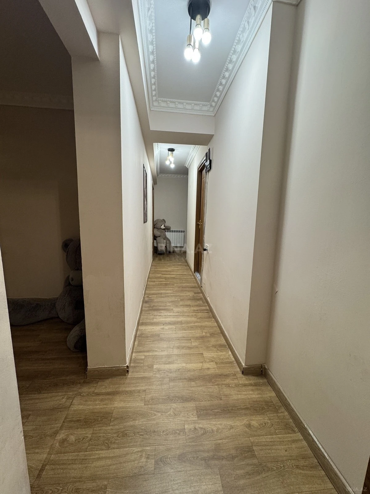 Satılır 3 otaqlı mənzil 118 m²
