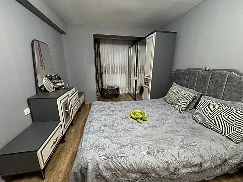 Satılır 3 otaqlı mənzil 118 m²