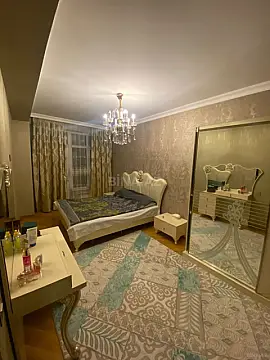 Satılır 6 otaqlı həyət evi 300 m²