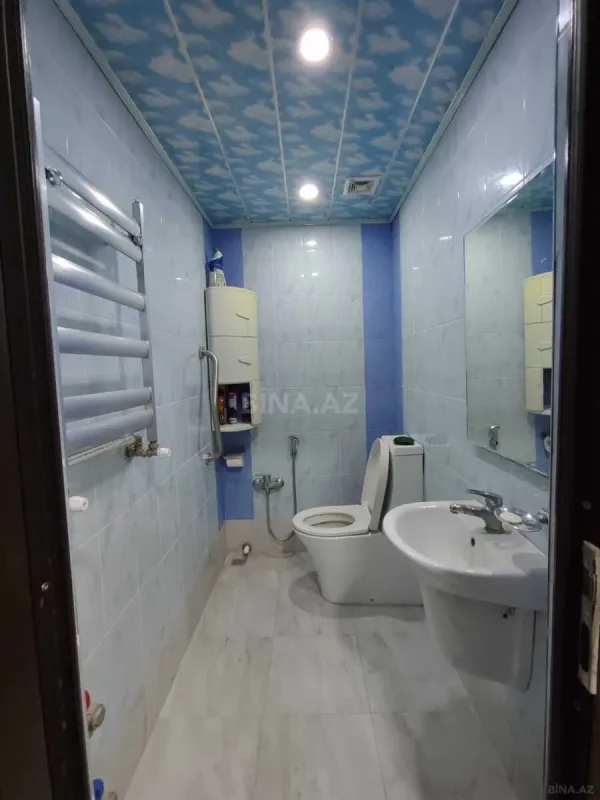 Satılır 6 otaqlı həyət evi 300 m²