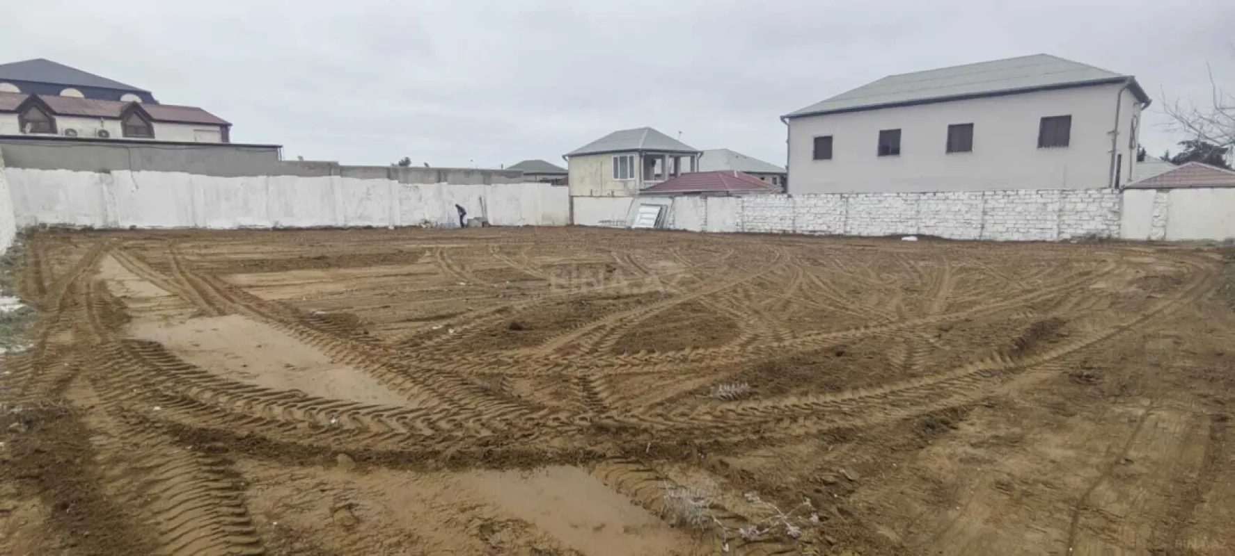 Satılır torpaq sahəsi 12 m²