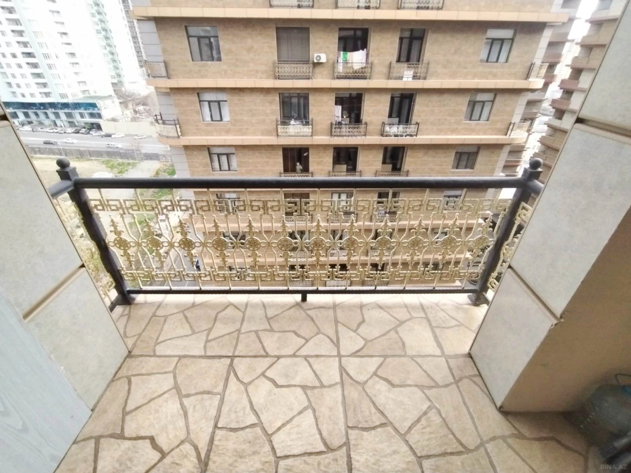 Kirayə verilir 2 otaqlı mənzil 65 m²