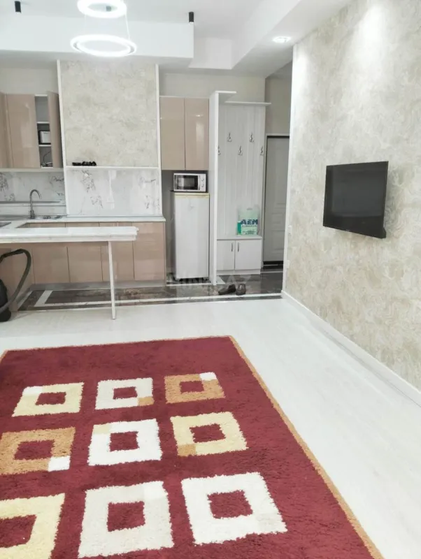 Kirayə verilir 2 otaqlı mənzil 65 m²