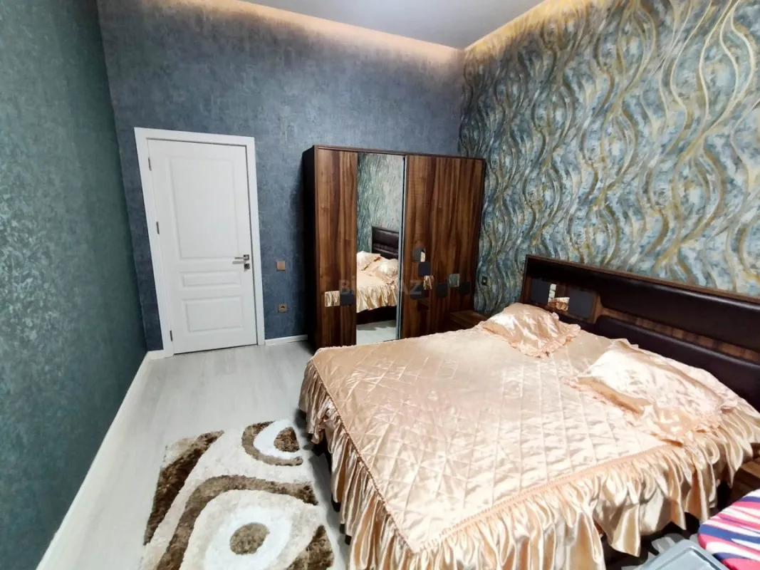 Kirayə verilir 2 otaqlı mənzil 65 m²