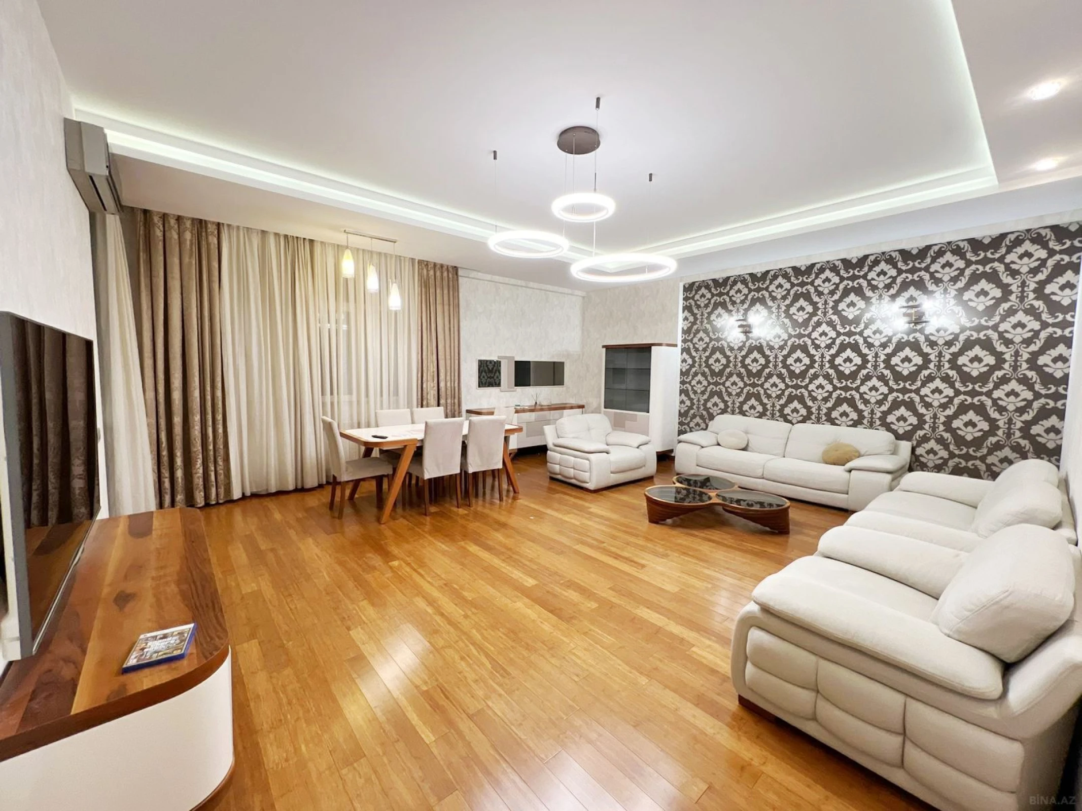 Kirayə verilir 3 otaqlı mənzil 150 m²