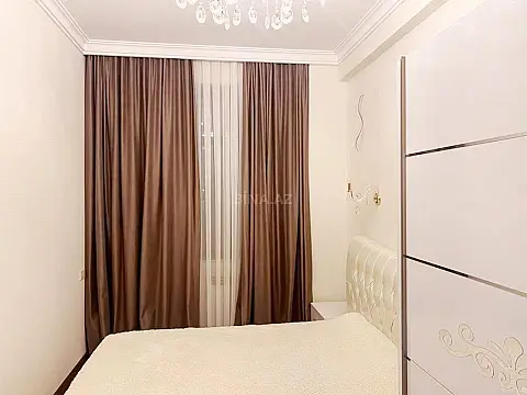 Kirayə verilir 2 otaqlı mənzil 70 m²