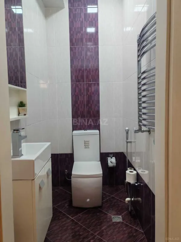 Satılır 3 otaqlı mənzil 132 m²