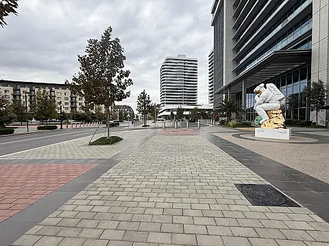 Satılır 3 otaqlı mənzil 187 m²