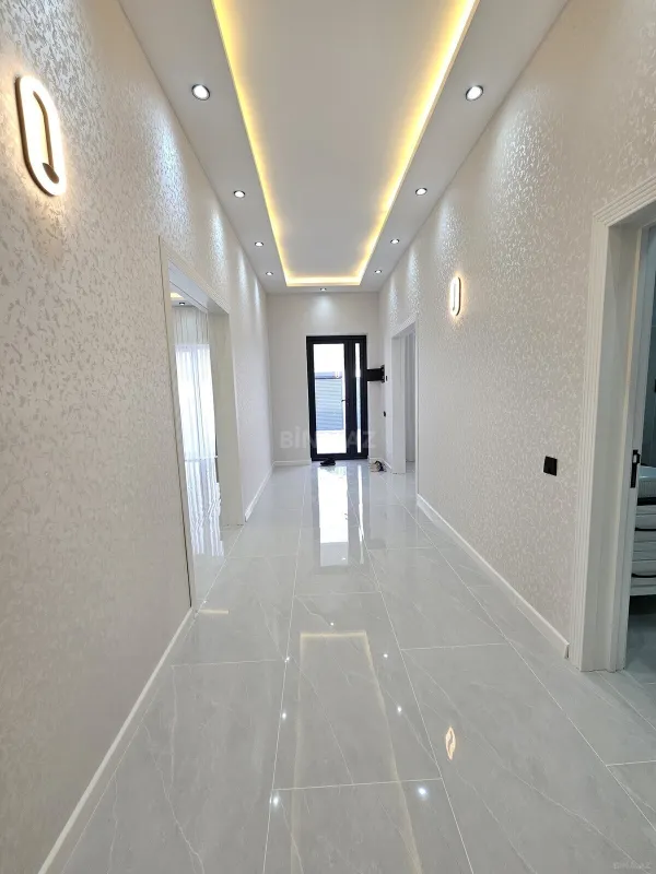 Satılır 4 otaqlı həyət evi 155 m²