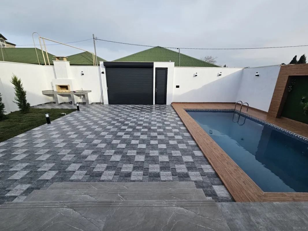 Satılır 4 otaqlı həyət evi 155 m²