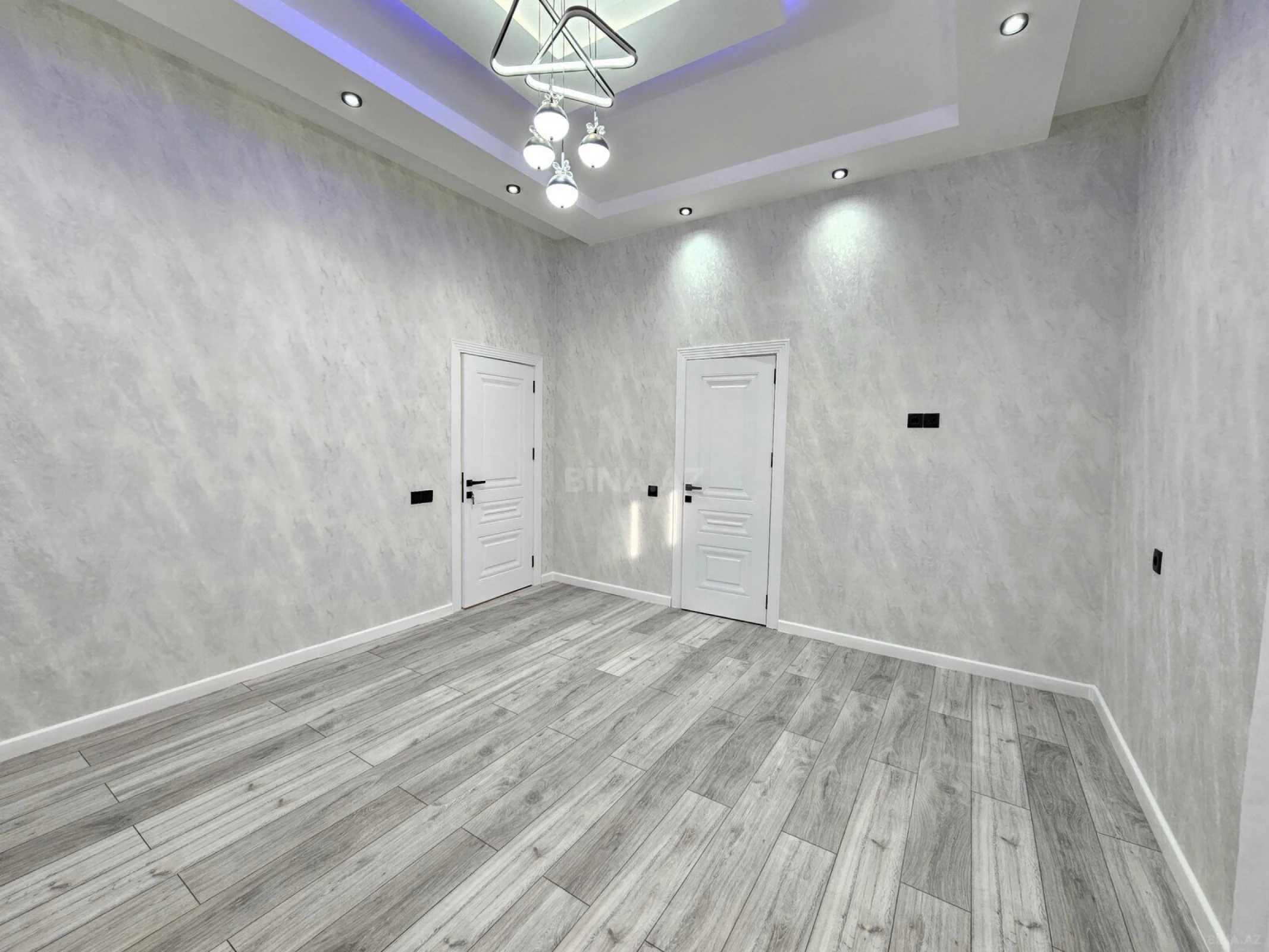 Satılır 4 otaqlı həyət evi 155 m²