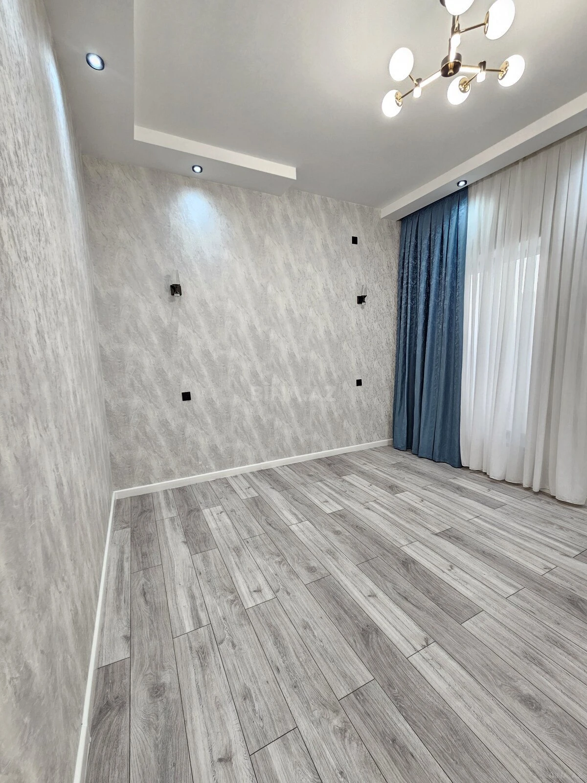 Satılır 4 otaqlı həyət evi 155 m²