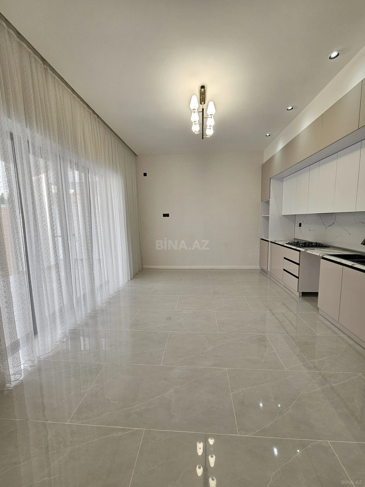 Satılır 4 otaqlı həyət evi 155 m²