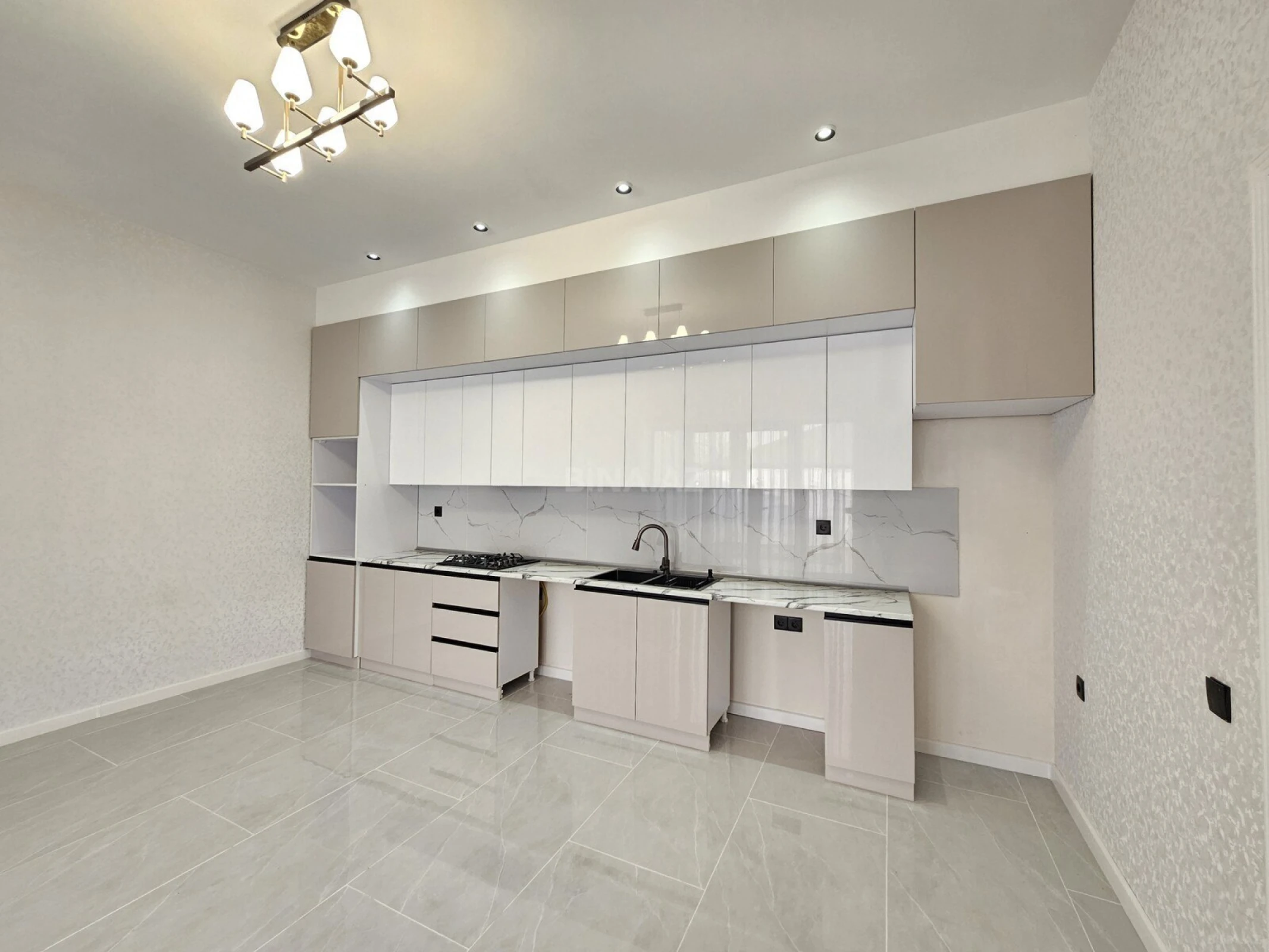Satılır 4 otaqlı həyət evi 155 m²