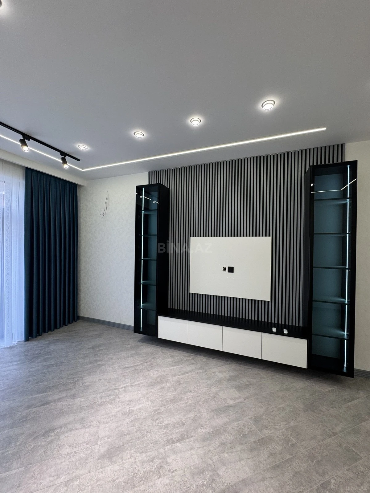 Satılır 2 otaqlı mənzil 65 m²