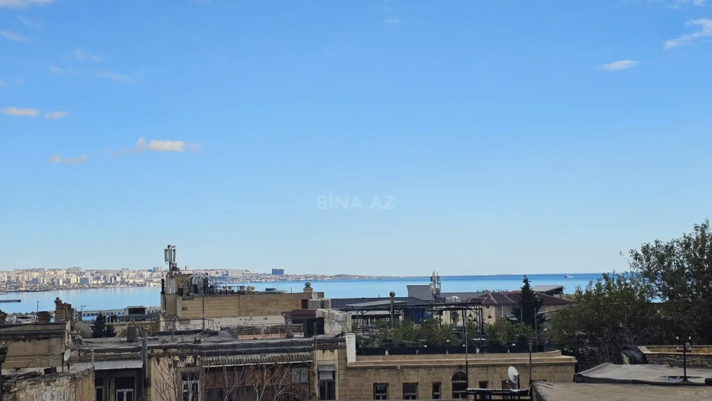 Satılır 2 otaqlı mənzil 60 m²