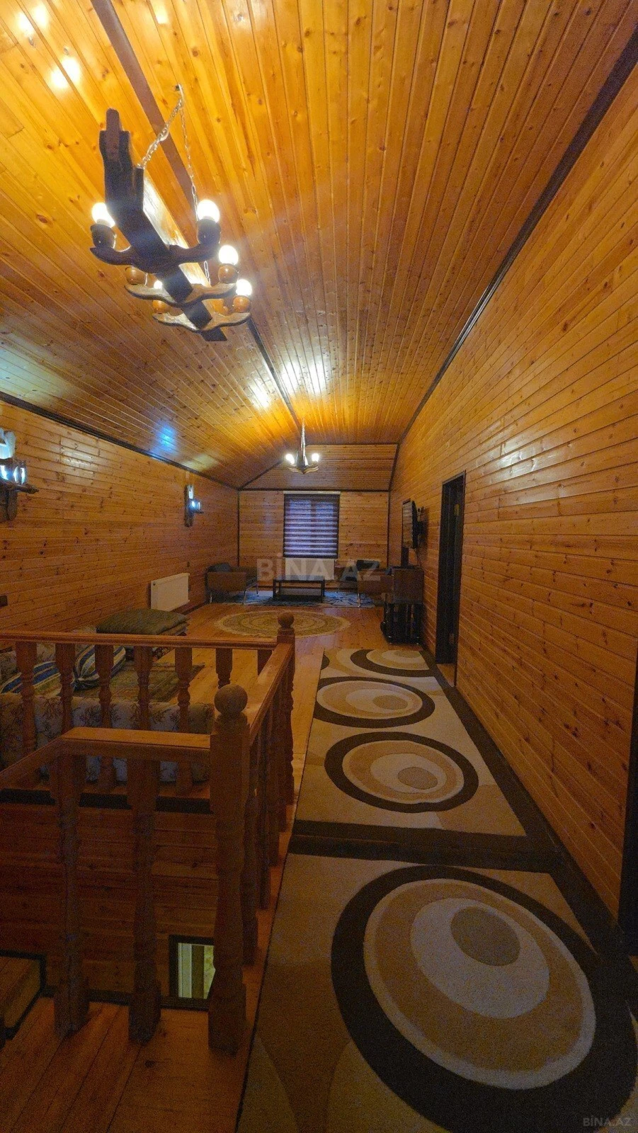 Satılır 6 otaqlı həyət evi 250 m²