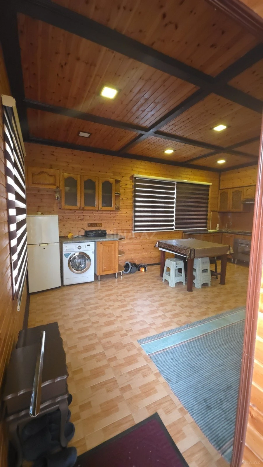 Satılır 6 otaqlı həyət evi 250 m²