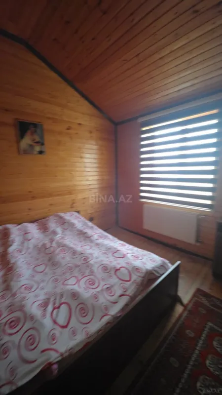 Satılır 6 otaqlı həyət evi 250 m²