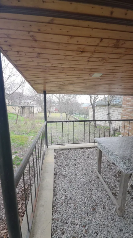 Satılır 6 otaqlı həyət evi 250 m²