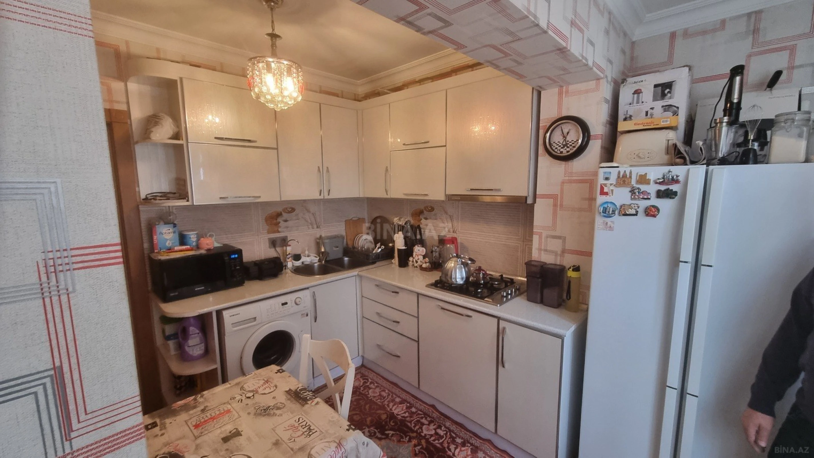 Satılır 4 otaqlı mənzil 100 m²