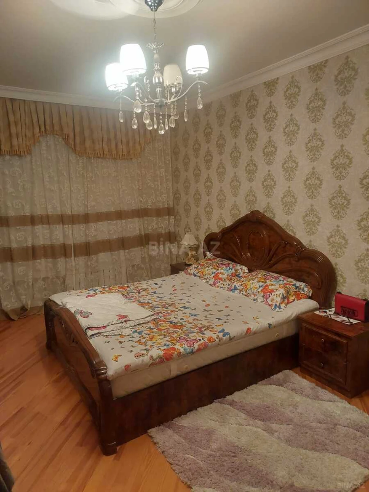 Satılır 4 otaqlı mənzil 100 m²