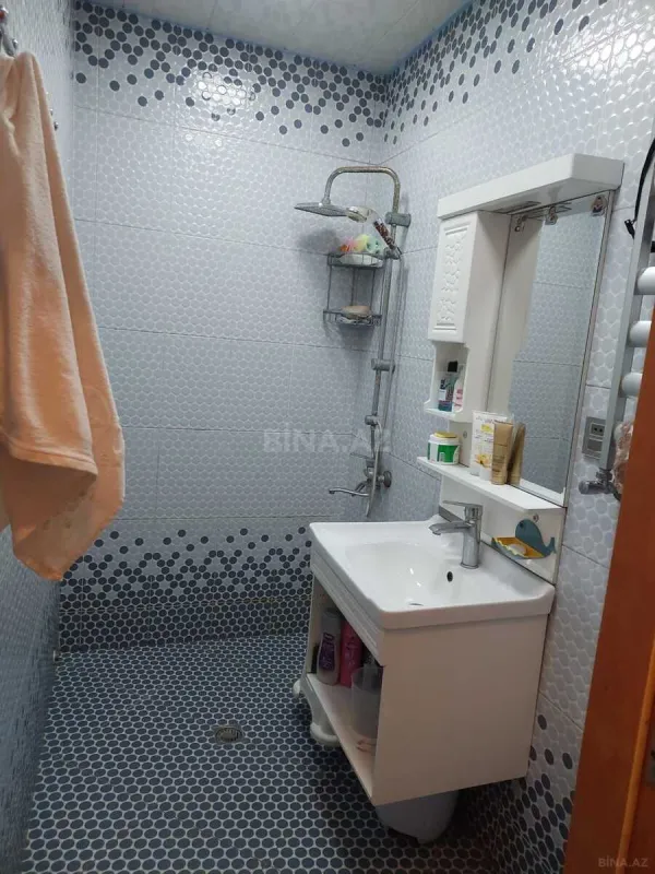 Satılır 4 otaqlı mənzil 100 m²