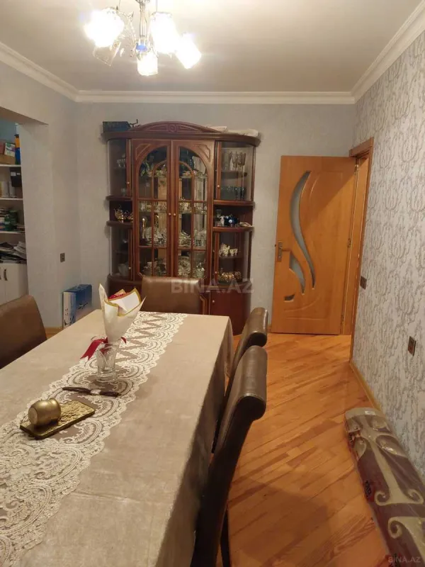 Satılır 4 otaqlı mənzil 100 m²