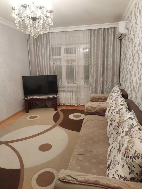 Satılır 4 otaqlı mənzil 100 m²