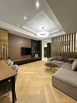 Satılır 4 otaqlı mənzil 145 m²