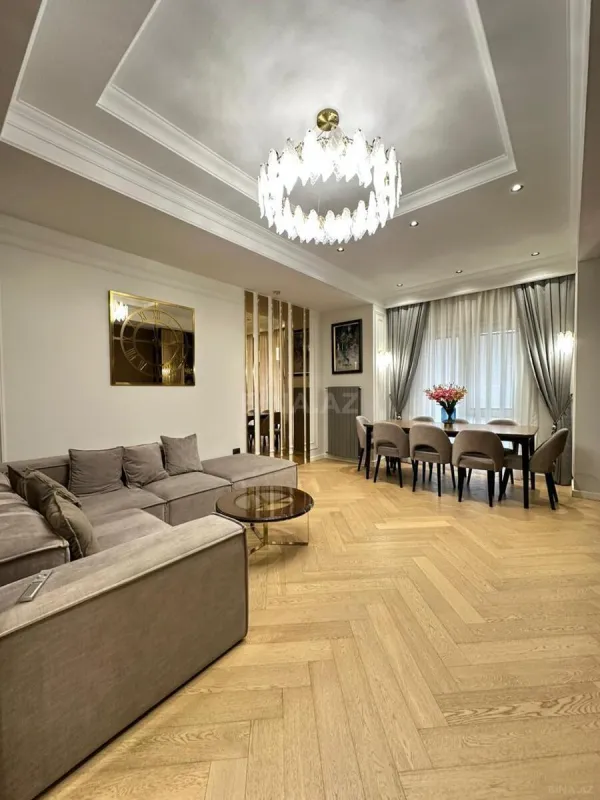 Satılır 4 otaqlı mənzil 145 m²