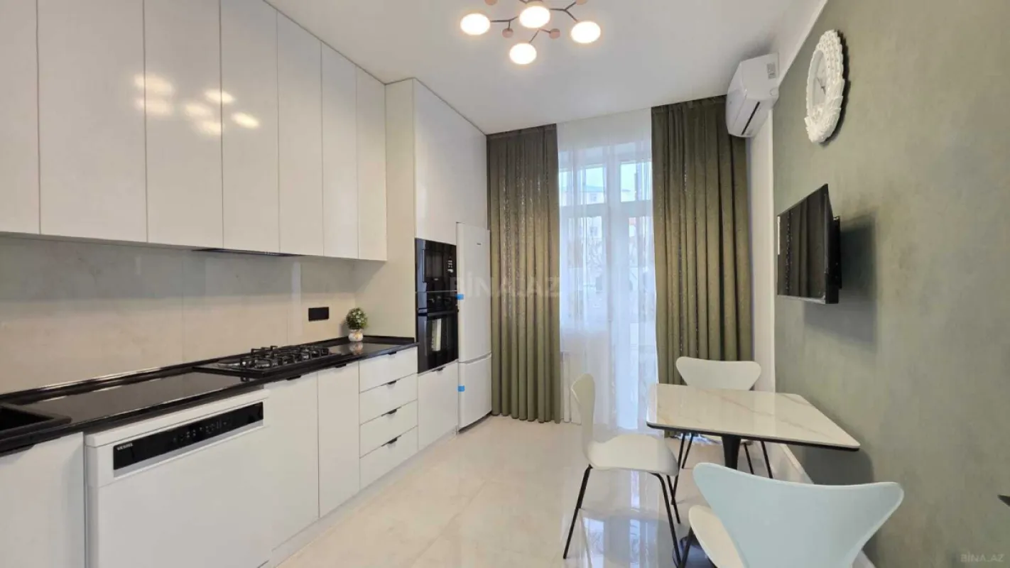 Satılır 2 otaqlı mənzil 78 m²