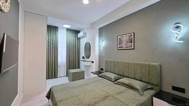 Satılır 2 otaqlı mənzil 78 m²