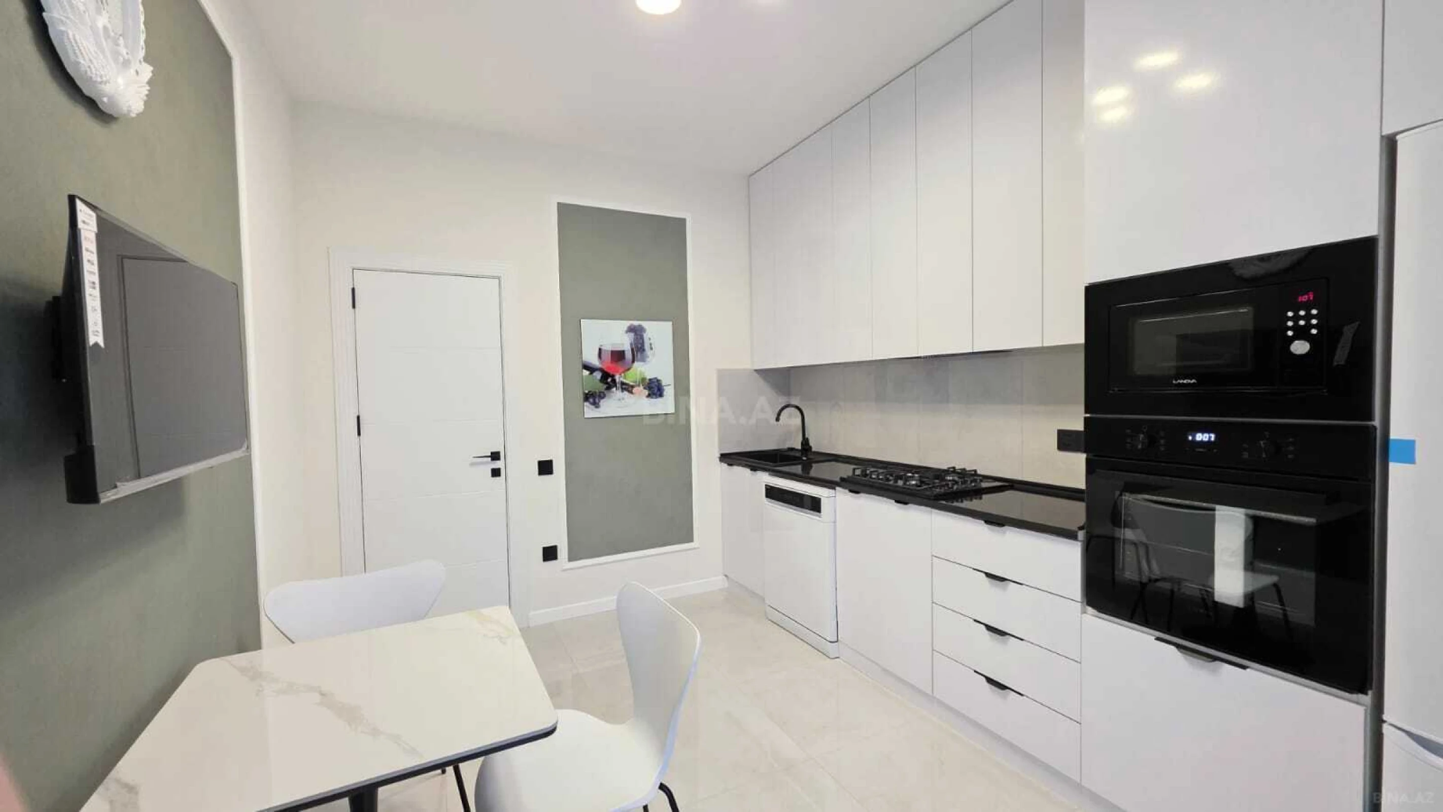 Satılır 2 otaqlı mənzil 78 m²