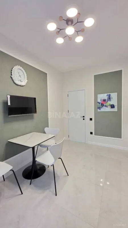 Satılır 2 otaqlı mənzil 78 m²