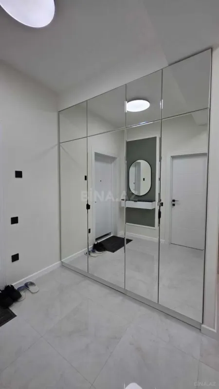Satılır 2 otaqlı mənzil 78 m²