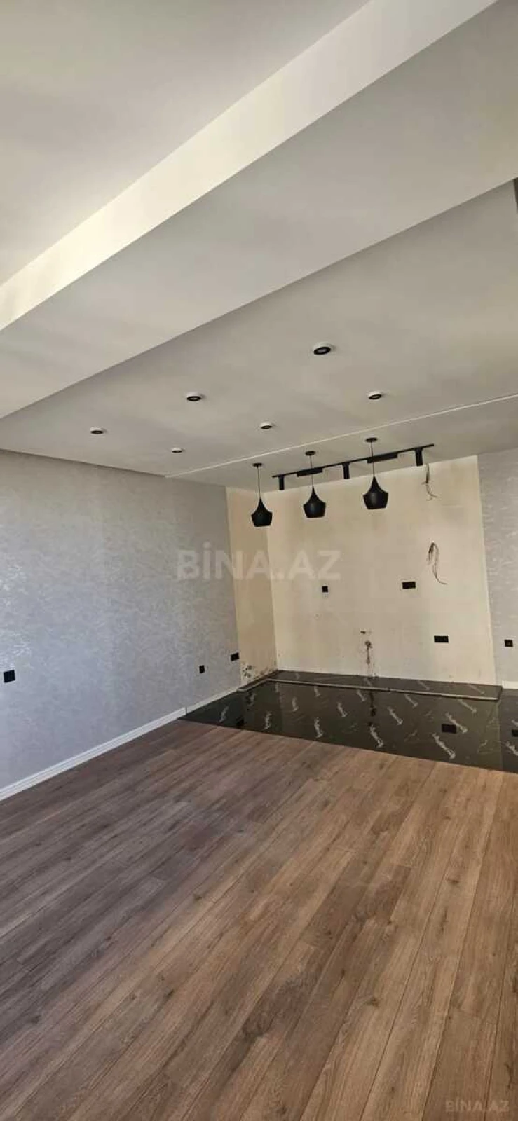 Satılır 2 otaqlı mənzil 62 m²