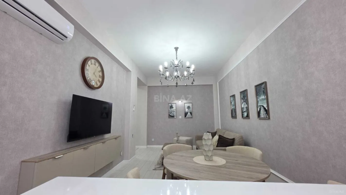 Satılır 2 otaqlı mənzil 65 m²