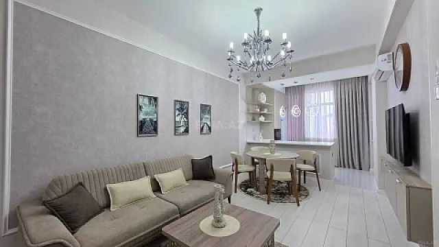 Satılır 2 otaqlı mənzil 65 m²
