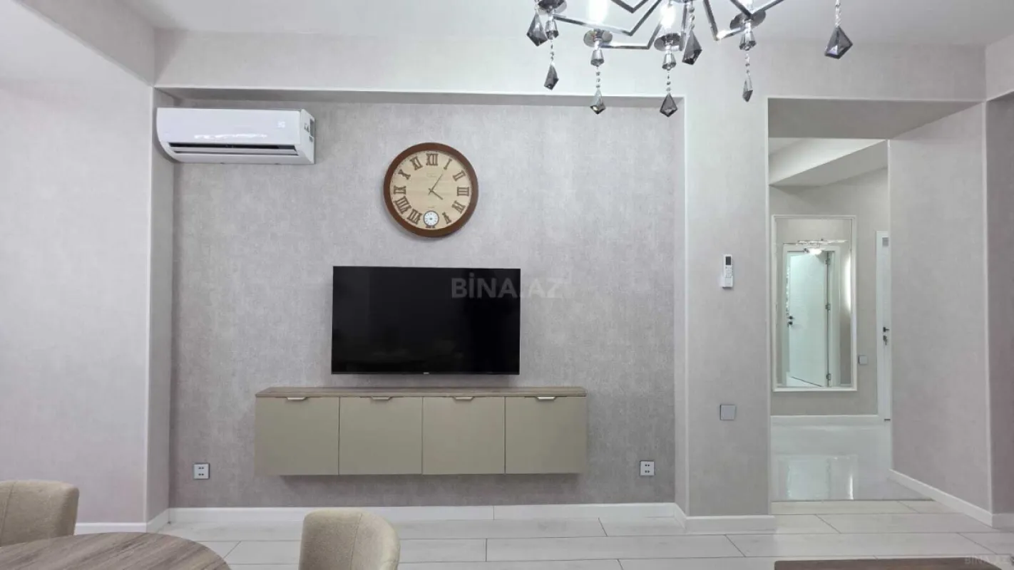 Satılır 2 otaqlı mənzil 65 m²