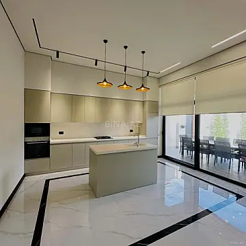Kirayə verilir 5 otaqlı həyət evi 350 m²