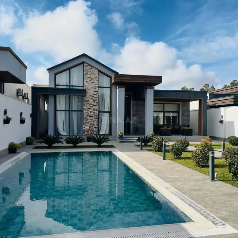 Kirayə verilir 5 otaqlı həyət evi 350 m²