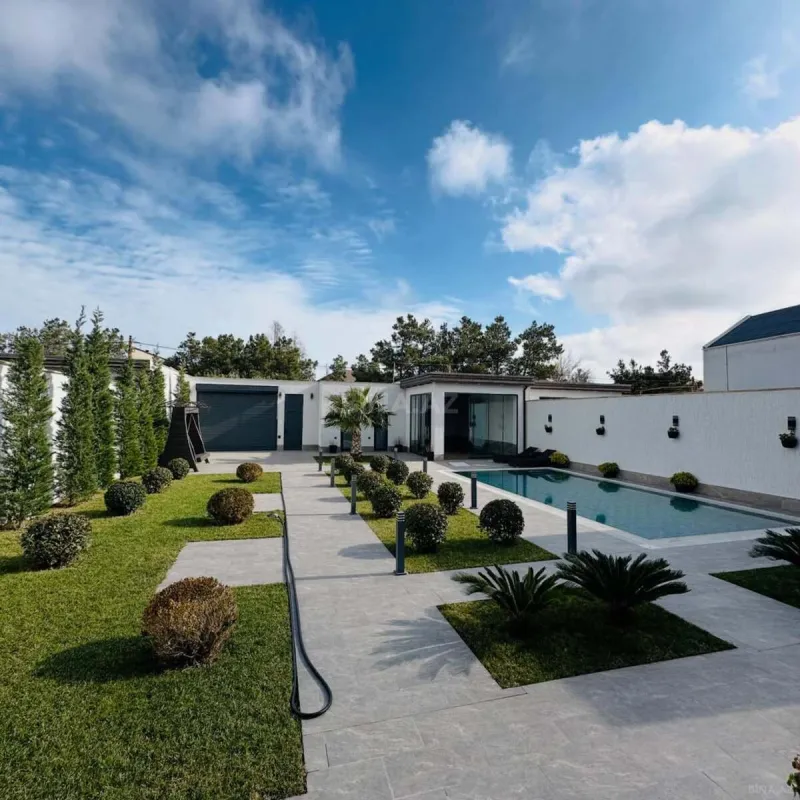 Kirayə verilir 5 otaqlı həyət evi 350 m²