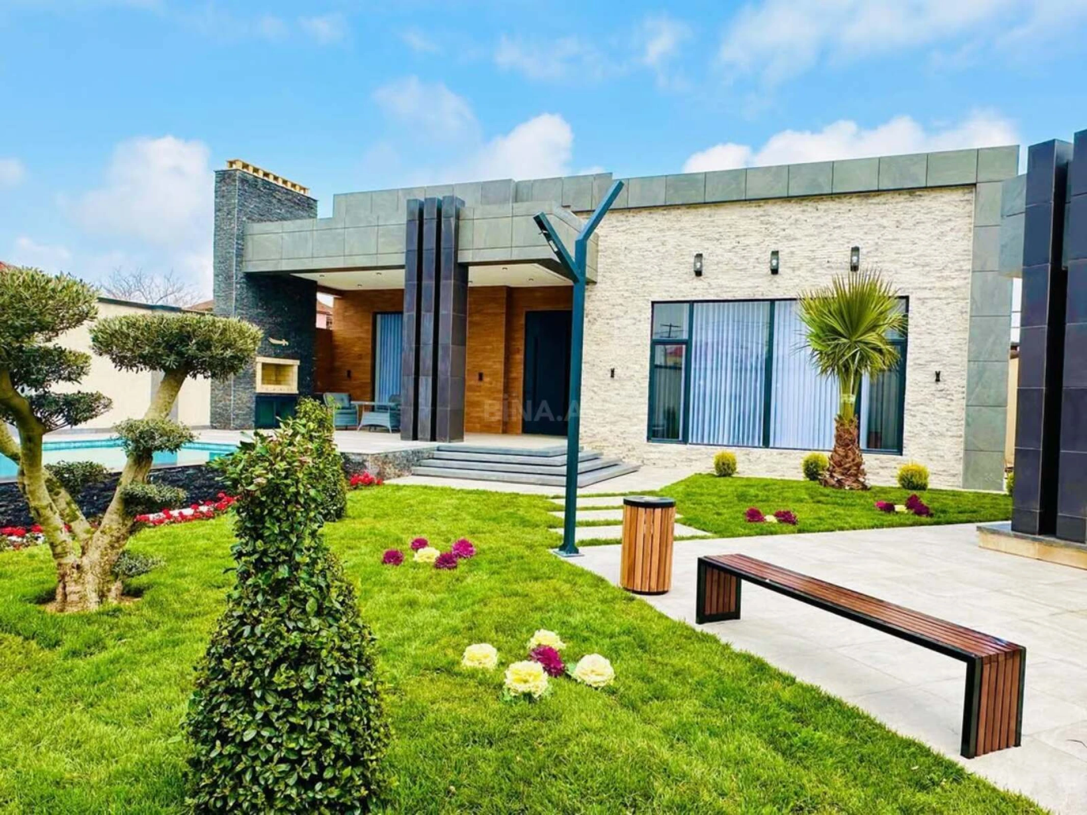 Kirayə verilir 4 otaqlı həyət evi 280 m²