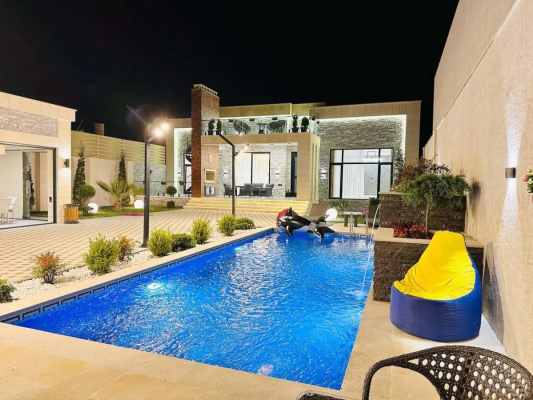 Kirayə verilir 4 otaqlı həyət evi 240 m²