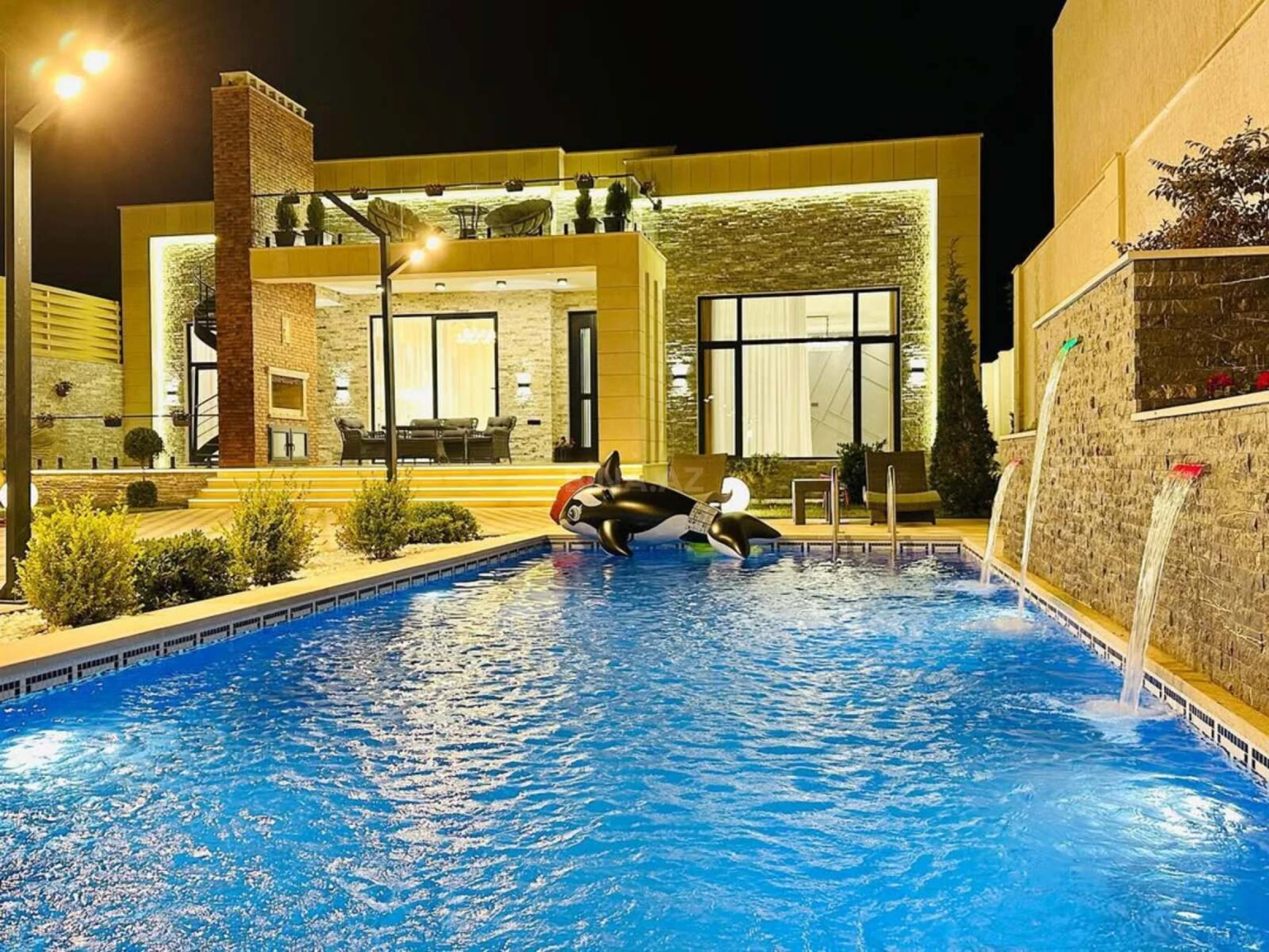 Kirayə verilir 4 otaqlı həyət evi 240 m²