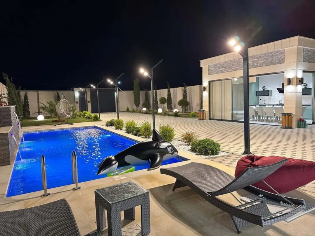 Kirayə verilir 4 otaqlı həyət evi 240 m²