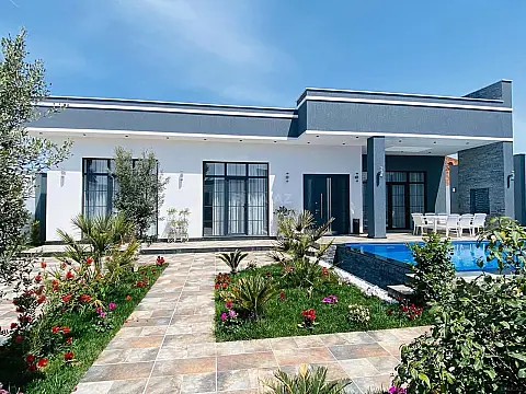 Kirayə verilir 4 otaqlı həyət evi 200 m² — Bakı, Buzovna 4 otaq 200.00 m²