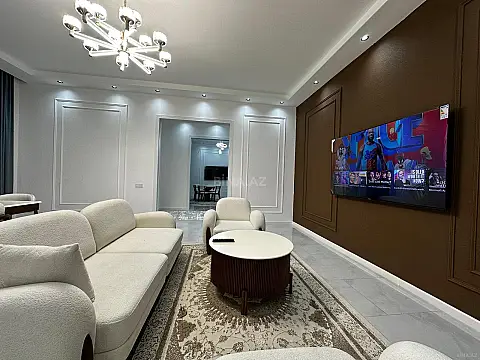 Satılır 4 otaqlı həyət evi 180 m²