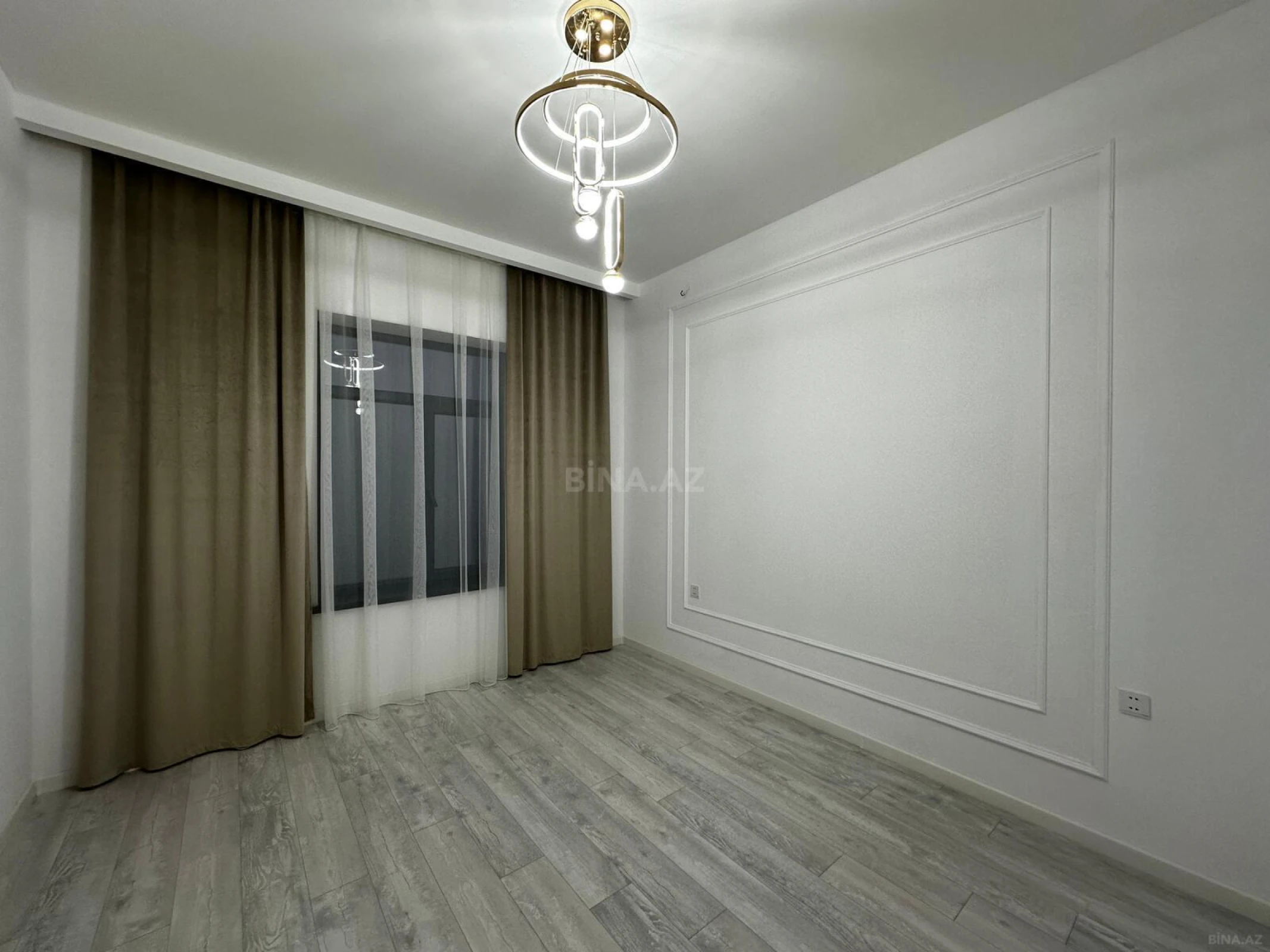 Satılır 4 otaqlı həyət evi 180 m²
